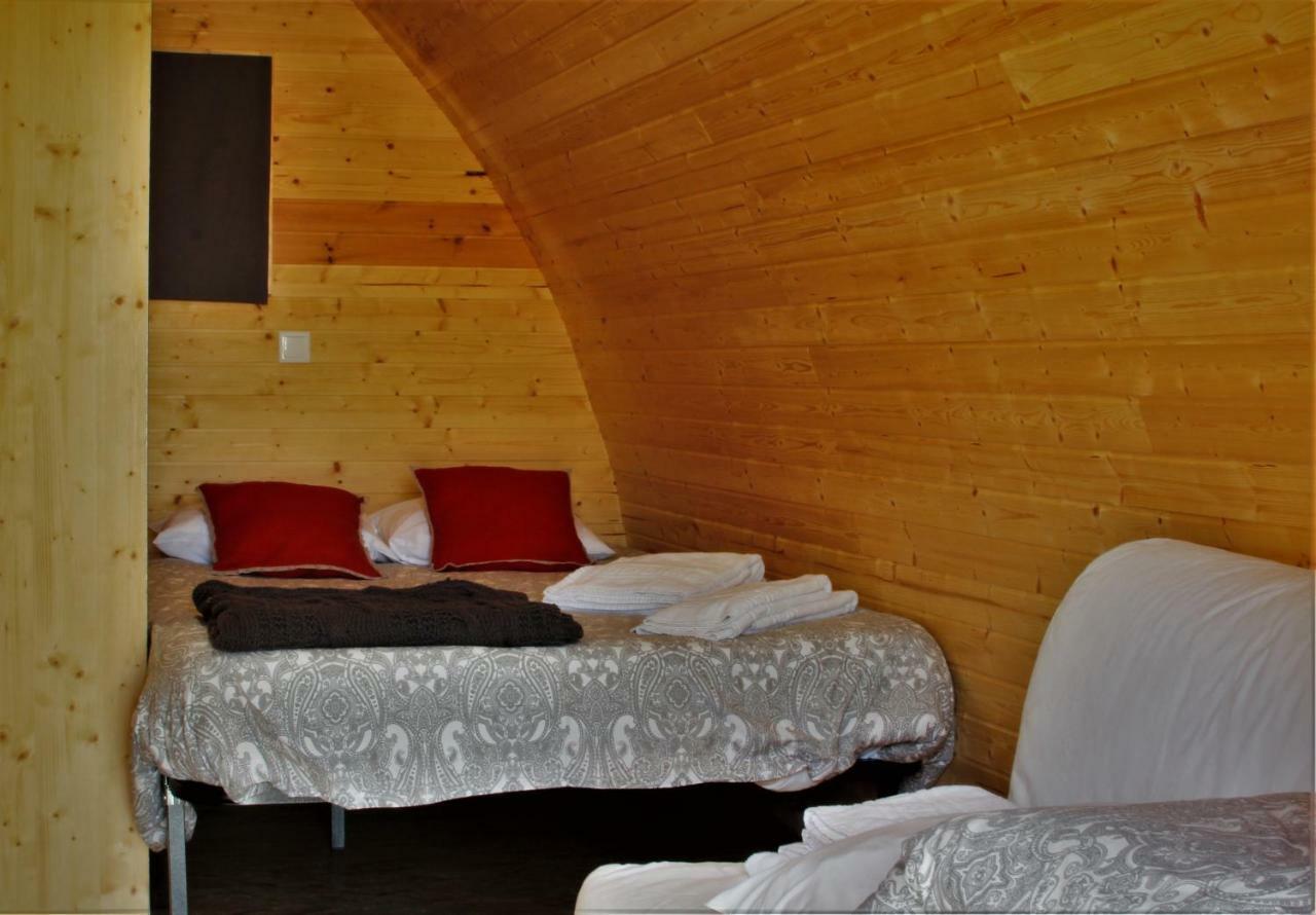 Glamping Hills Hotell Santa Comba de Rossas Exteriör bild